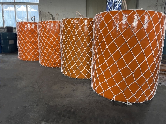 Les défenseurs de bateaux remplis de mousse de polyuréthane marine / offshore avec une bonne résistance chimique