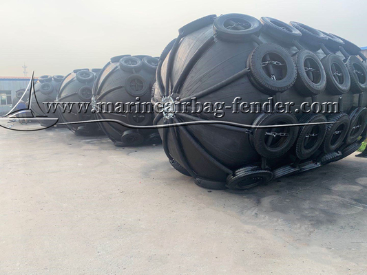 50 kPa 80 kPa Pneumatique Fender en caoutchouc pour les navires les quais et les navires