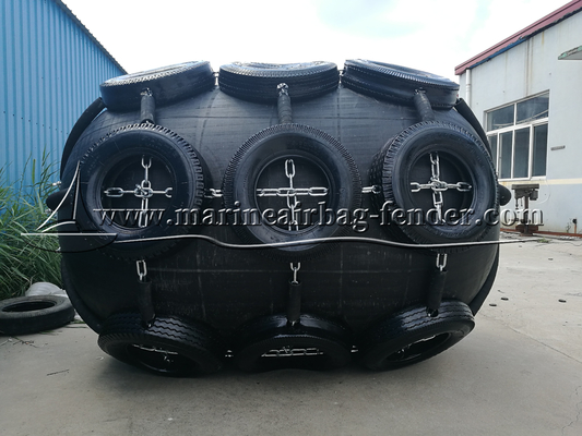 Fender de navire en navire Fender de dock en caoutchouc type gonflable Yokohama avec une période de 24 mois
