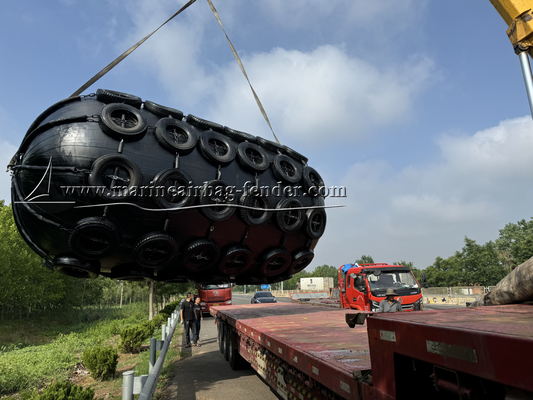 Les éclaboussures pneumatiques flottantes gonflables 50 kPa 80 kPa Facile à installer