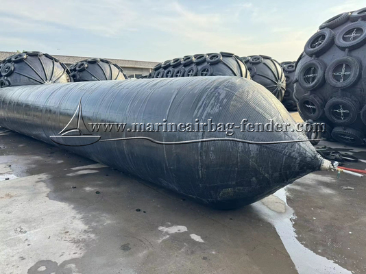 Airbag marin en caoutchouc naturel pour le lancement de navires ou le levage de charges lourdes