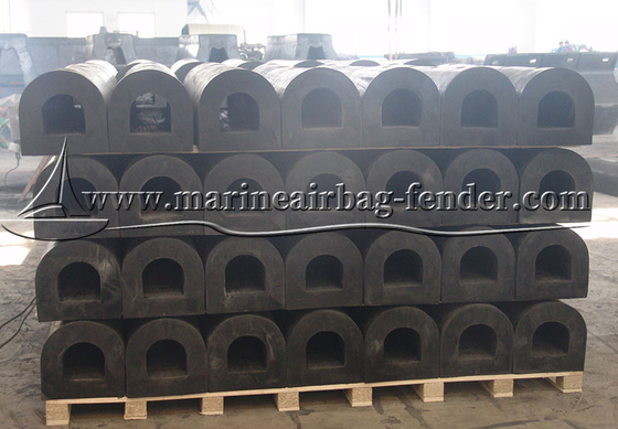 Fendeur en caoutchouc de type D sur mesure, Fendeur solide marin pour la protection du navire
