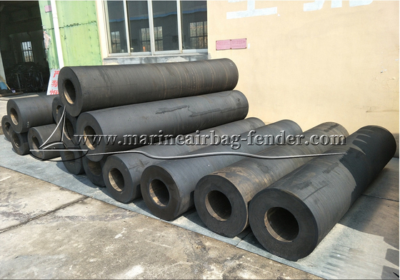 Fenders en caoutchouc sur mesure pour bateaux Fenders cylindriques pour bateaux Longue durée de vie