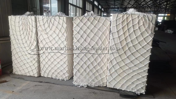 Fender rempli de mousse marine EVA Taille / forme / couleur personnalisée pour les bateaux
