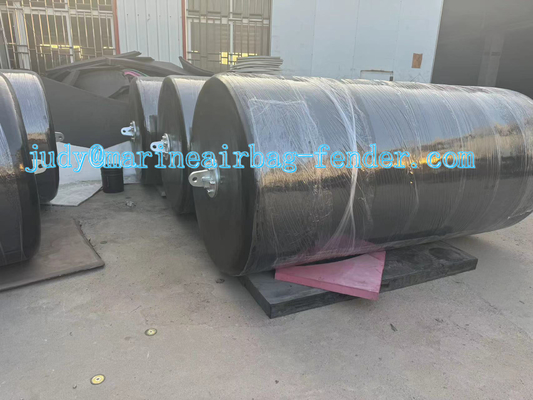 Densité 30-120 kg/m3 Fender en mousse EVA avec filet en chaîne filet de pneus et matériau extérieur en polyuréate