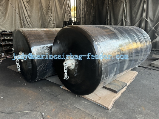 Densité 30-120 kg/m3 Fender en mousse EVA avec filet en chaîne filet de pneus et matériau extérieur en polyuréate